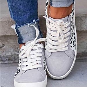 Leopard lace Up Sneakers Gray 8